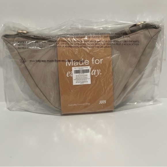 July Crescent Crossbody Bag - Picture 6 of 8